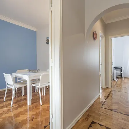Apartament The Ideal Place Close To The Castle